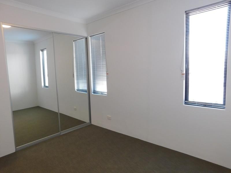 2/7 Juliet Road, Coolbellup WA 6163