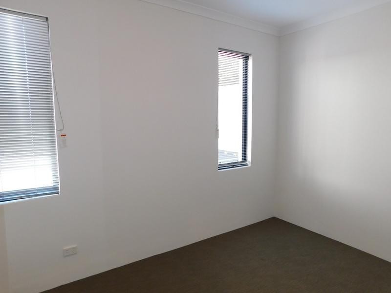 2/7 Juliet Road, Coolbellup WA 6163