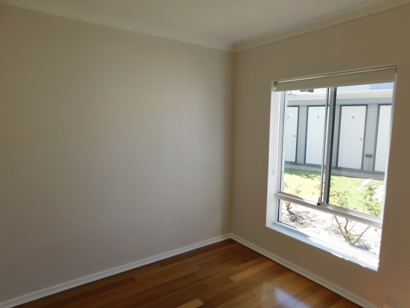 4/140 MELVILLE PARADE, Como WA 6152