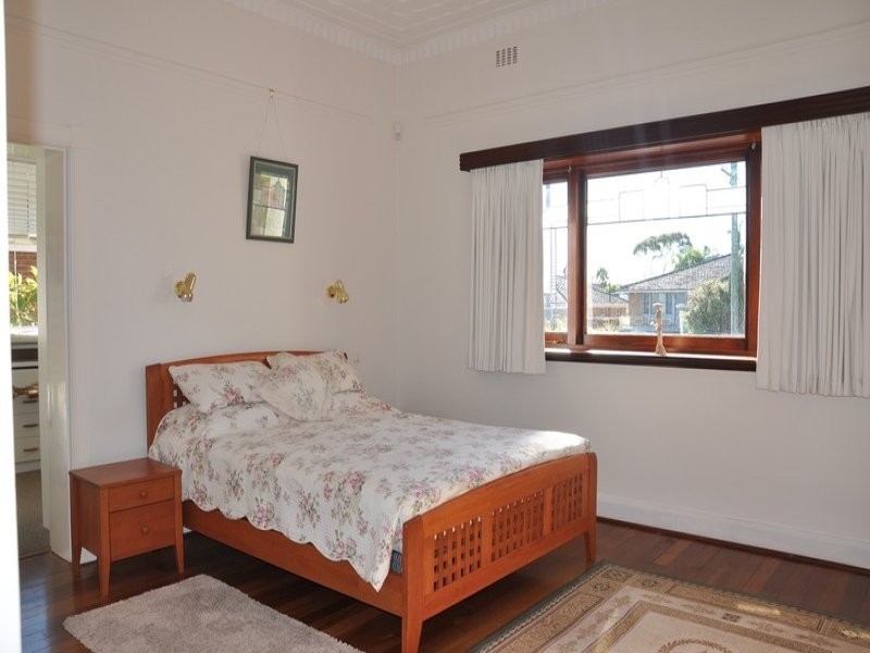 241 South Street, Beaconsfield WA 6162