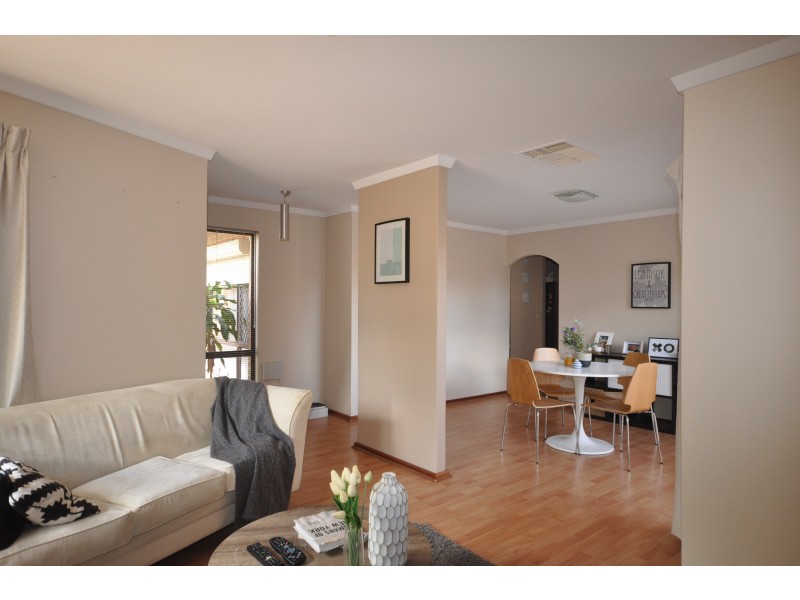 1/45 Park Street, Como WA 6152