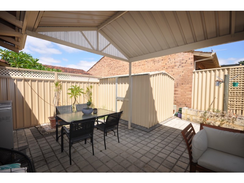 1/45 Park Street, Como WA 6152