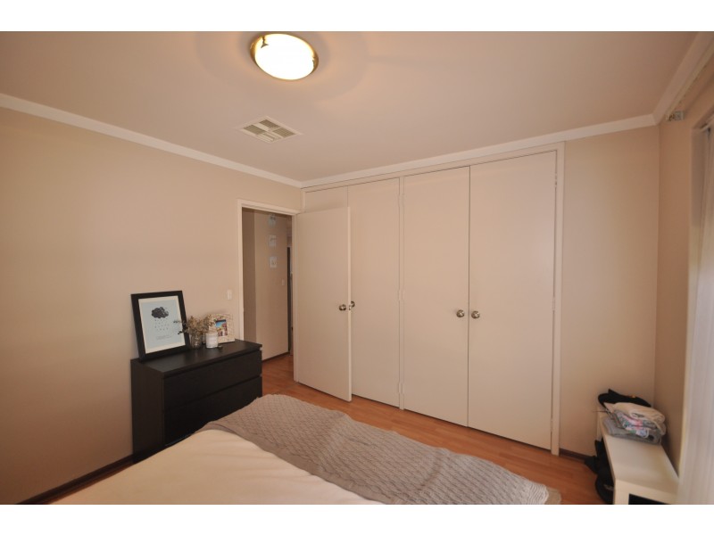 1/45 Park Street, Como WA 6152