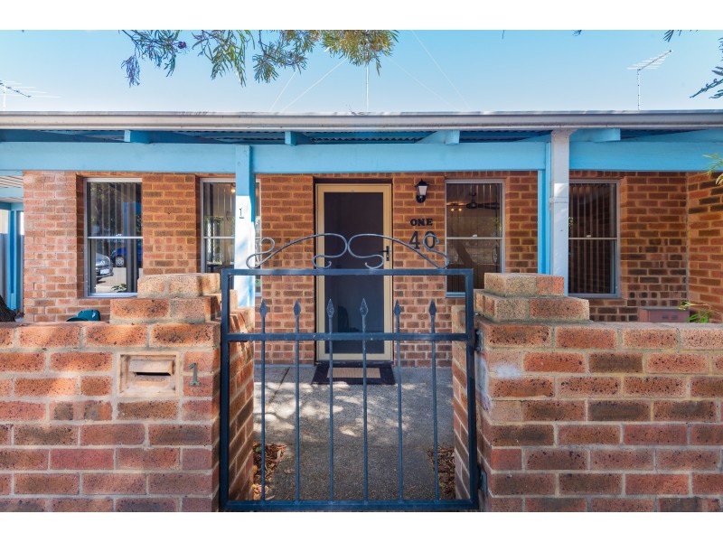 1/40-42 THOMPSON ROAD, North Fremantle WA 6159