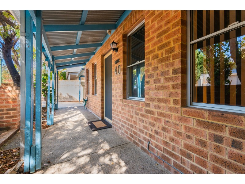 1/40-42 THOMPSON ROAD, North Fremantle WA 6159