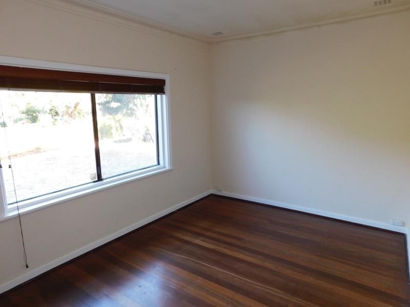 29 Lee Avenue, Hilton WA 6163