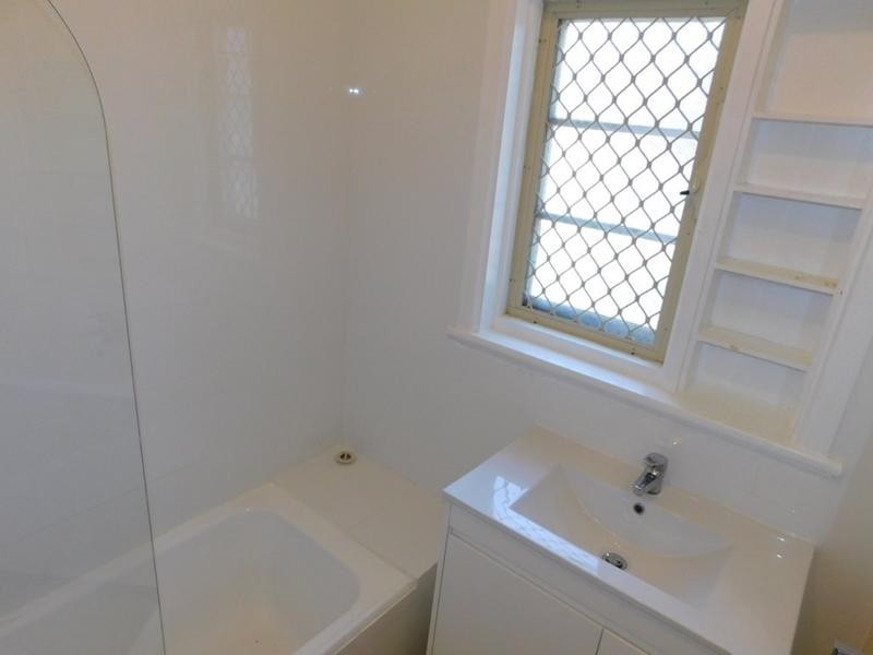 29 Lee Avenue, Hilton WA 6163