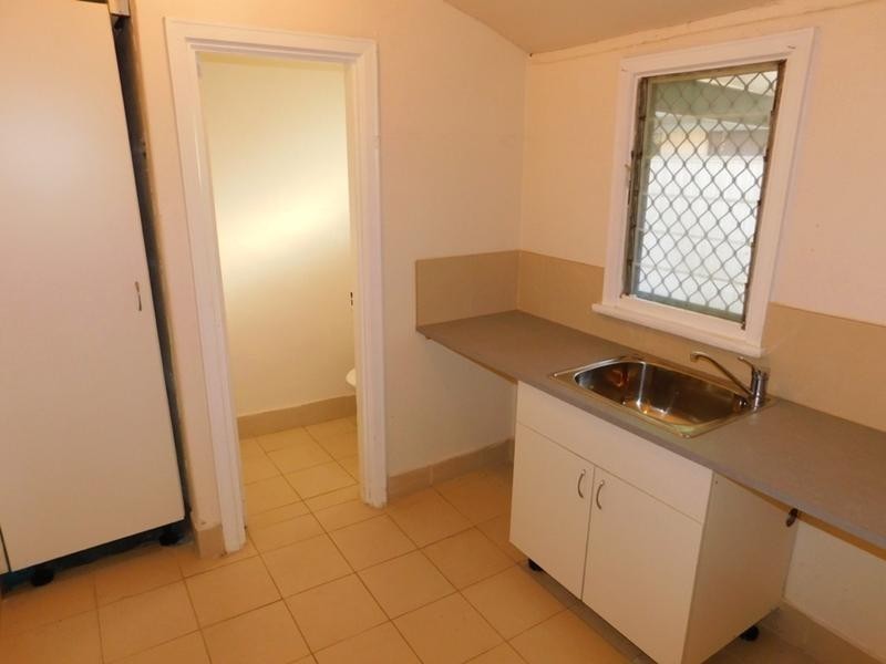 29 Lee Avenue, Hilton WA 6163