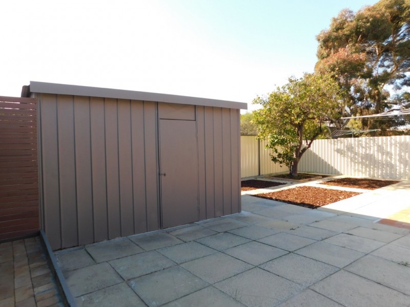 12A Bardolph Road, Spearwood WA 6163