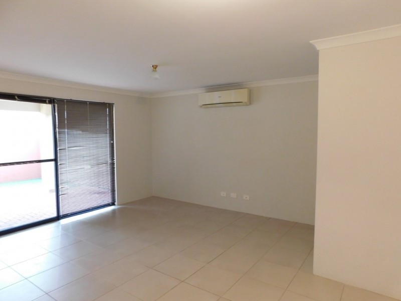 7 WARD CRESCENT, Kelmscott WA 6111