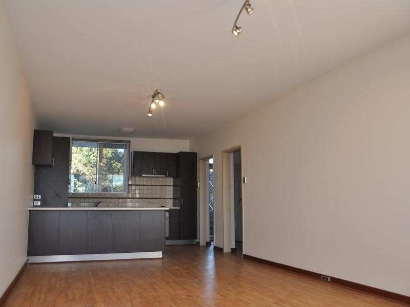 2/2 Angwin Street, East Fremantle WA 6158