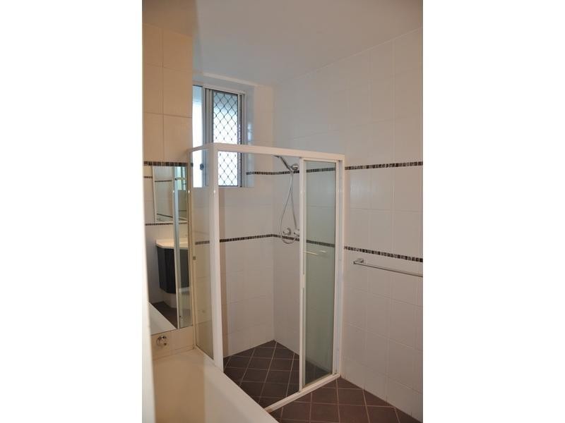 2/2 Angwin Street, East Fremantle WA 6158