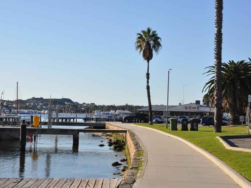 2/2 Angwin Street, East Fremantle WA 6158