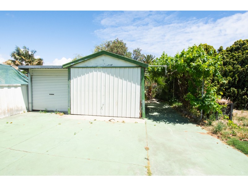 21 Macmorris Way, Spearwood WA 6163