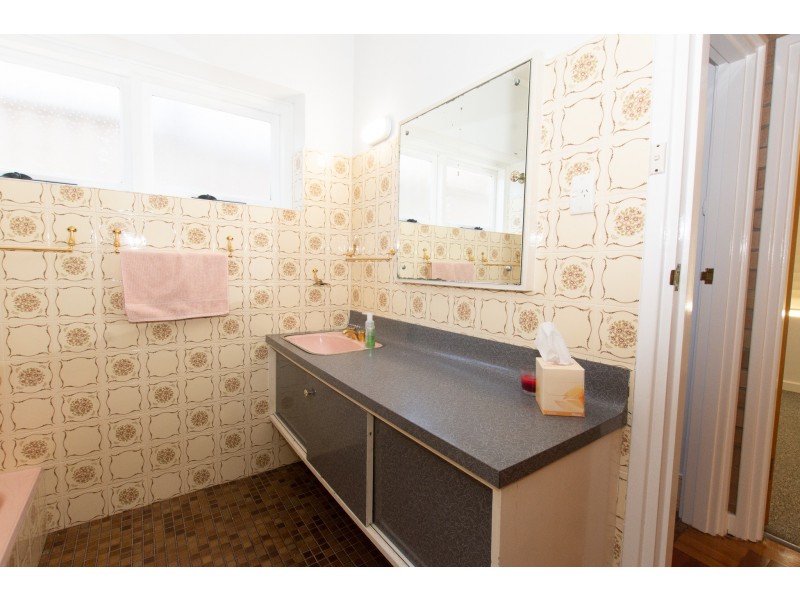 141 The Esplanade, Mount Pleasant WA 6153