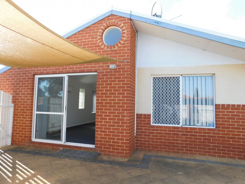 2/163 Lawley Street, Yokine WA 6060