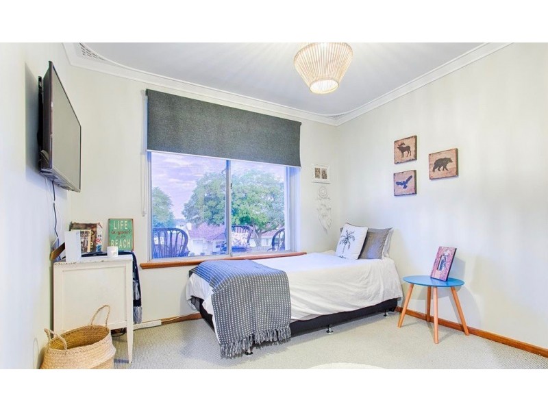 48 Coleman Crescent, Melville WA 6156