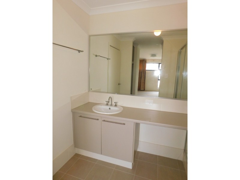 18 Hilory Street, Coolbellup WA 6163