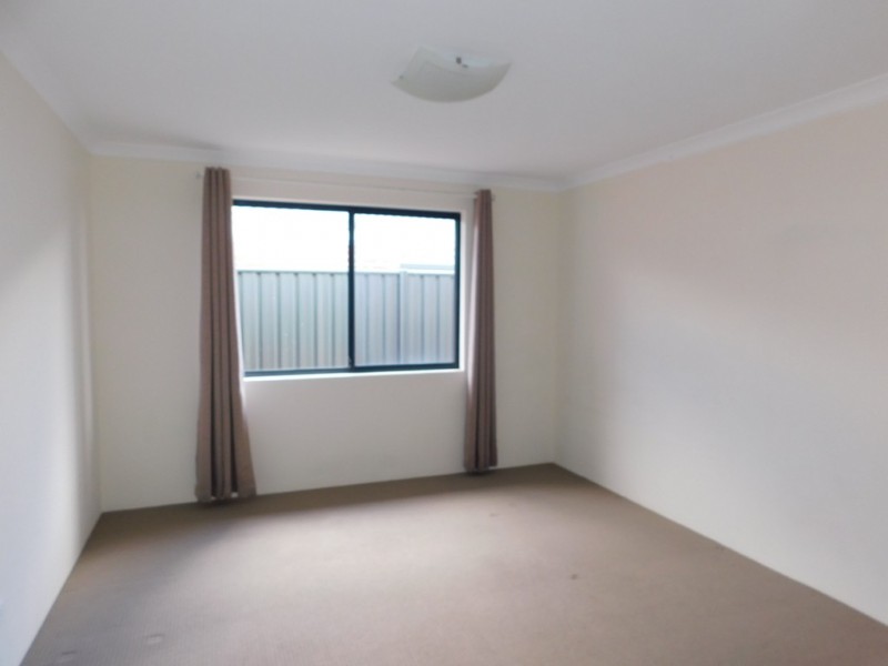 18 Hilory Street, Coolbellup WA 6163