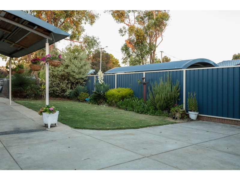 17 Helena Place, Hamilton Hill WA 6163