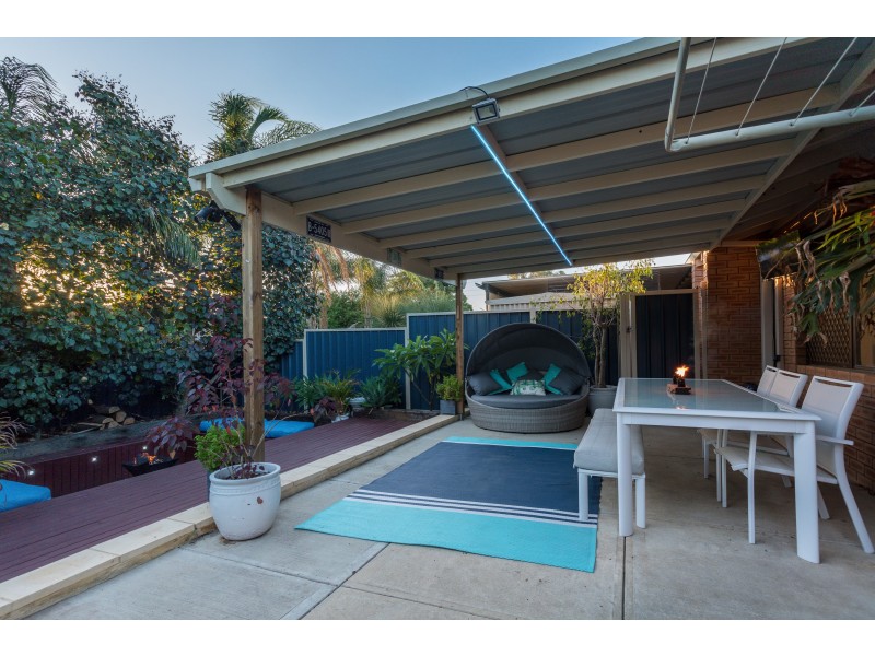 17 Helena Place, Hamilton Hill WA 6163