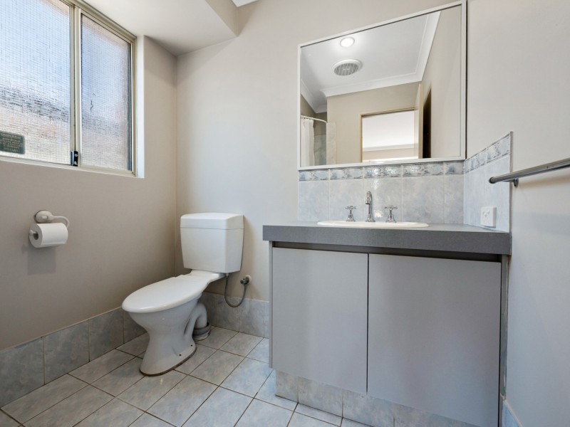 18 Tourner Retreat, Atwell WA 6164