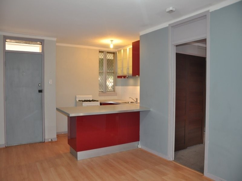 8/69 Leonard Street, Victoria Park WA 6100