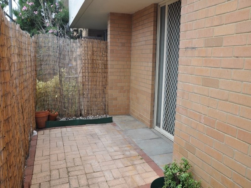 8/69 Leonard Street, Victoria Park WA 6100