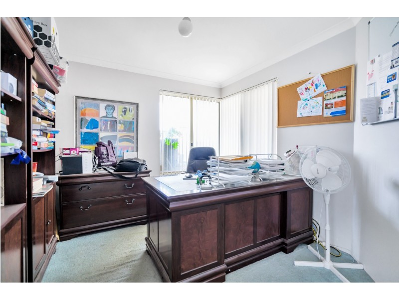 11 Hakea Plaza, Canning Vale WA 6155