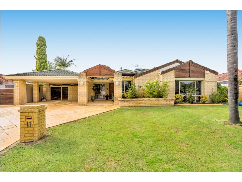 11 Hakea Plaza, Canning Vale WA 6155