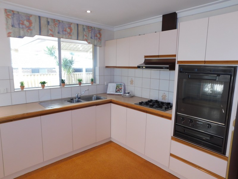 6 Dampiera Way, Ferndale WA 6148