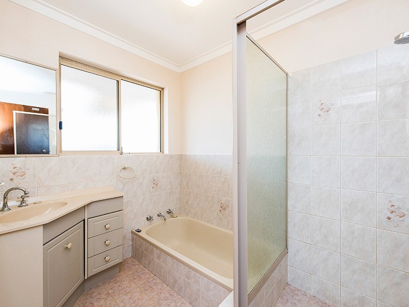 6 Dampiera Way, Ferndale WA 6148