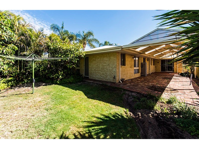 6 Dampiera Way, Ferndale WA 6148