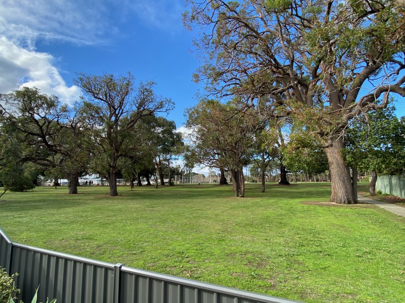 20A Hutchings Way, Kardinya WA 6163