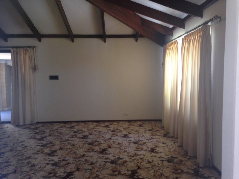 6 Reveley Court, Samson WA 6163