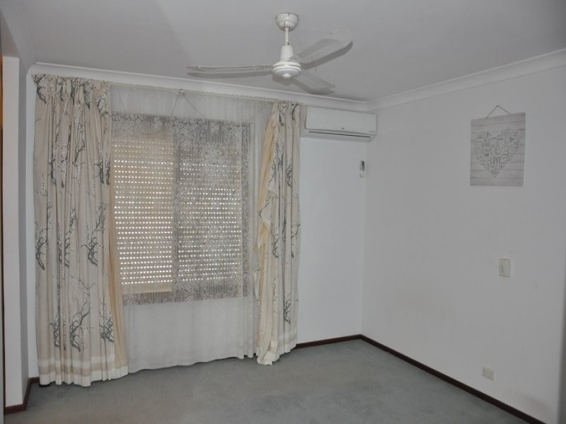 6 Reveley Court, Samson WA 6163