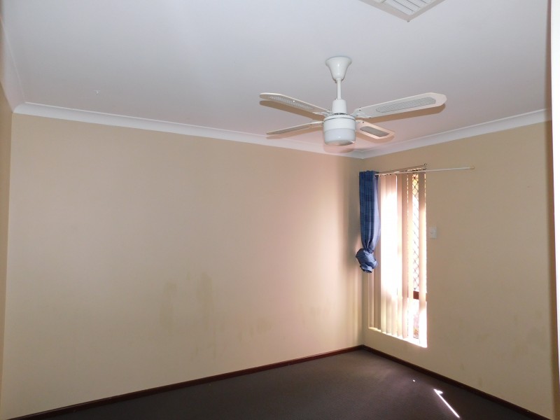 32 Sanderling Drive, Thornlie WA 6108