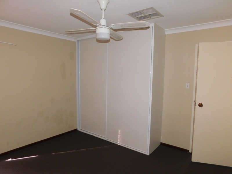 32 Sanderling Drive, Thornlie WA 6108