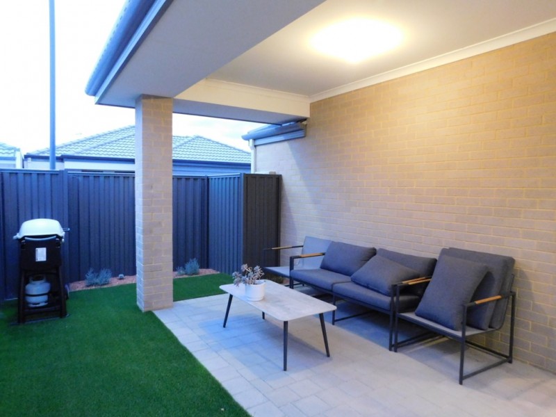 33 NADILO DRIVE, Spearwood WA 6163