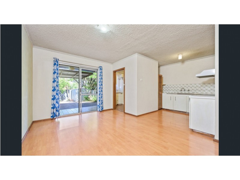 8/19 Freesia Way, Willetton WA 6155