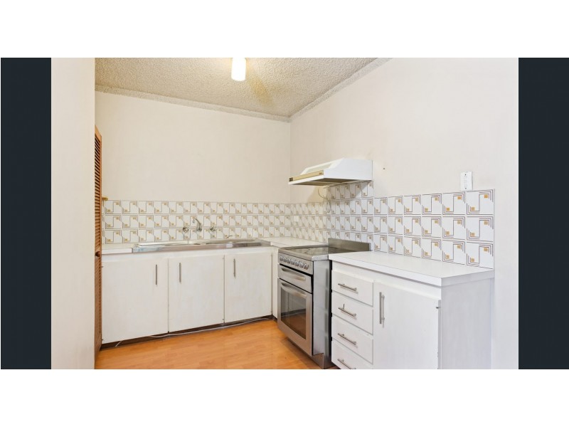 8/19 Freesia Way, Willetton WA 6155