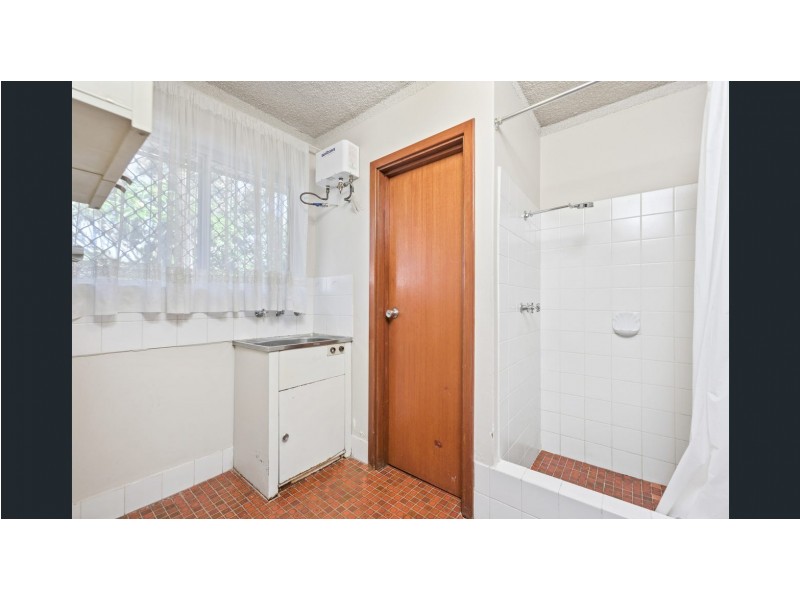 8/19 Freesia Way, Willetton WA 6155