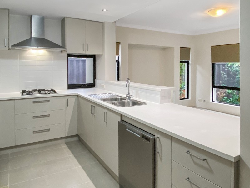 67B Vaucluse Circuit, Belmont WA 6104