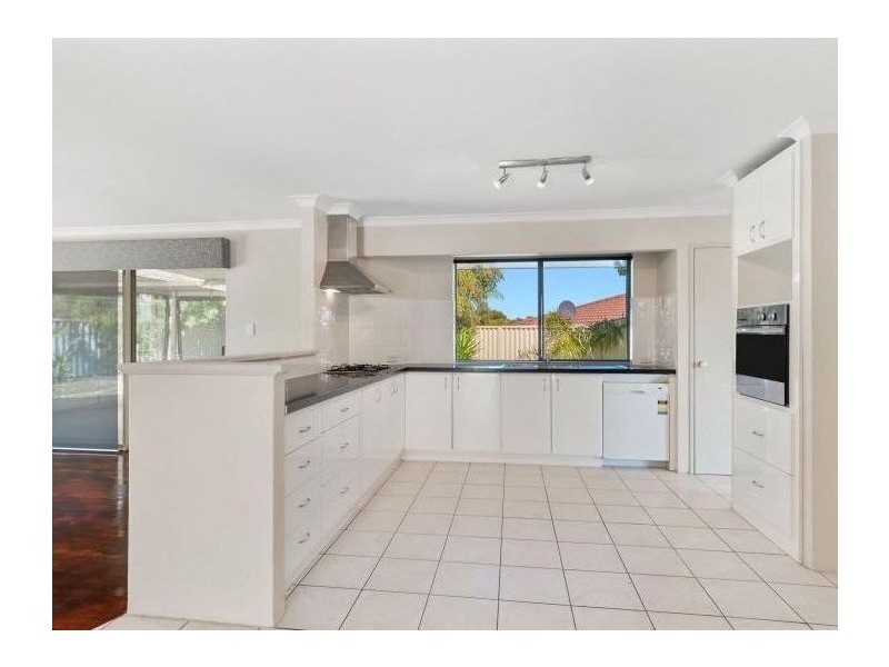 42 Serpentine Gardens, Clarkson WA 6030