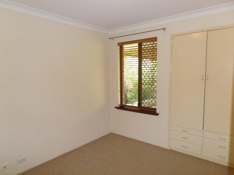 17 Hayes Road, Leeming WA 6149