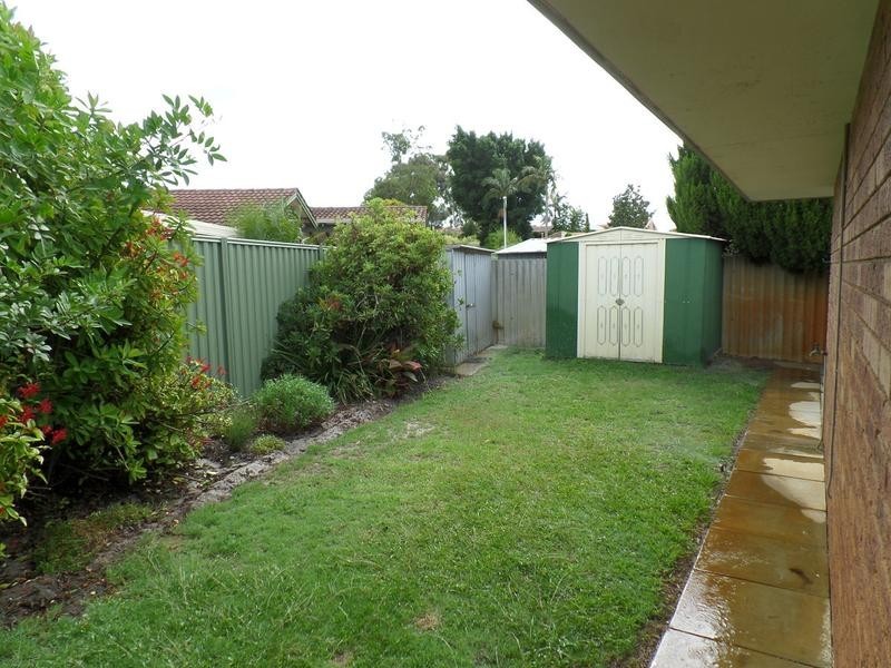 17 Hayes Road, Leeming WA 6149