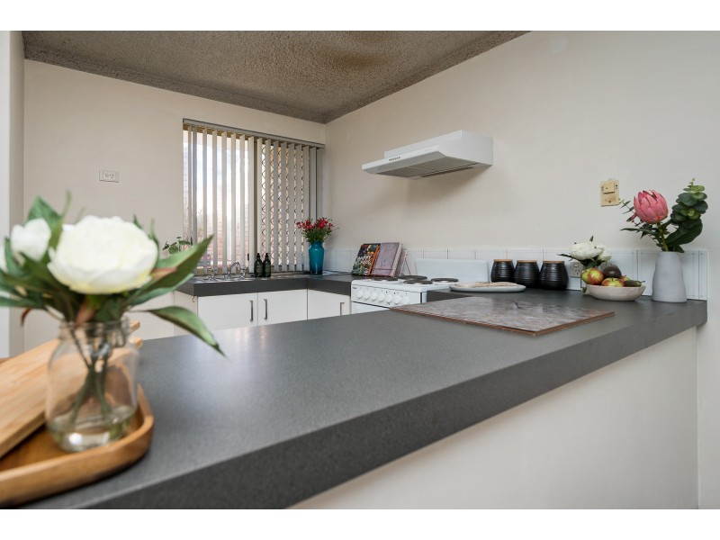 4/2 Mitchell Street, Bentley WA 6102