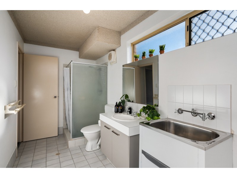 4/2 Mitchell Street, Bentley WA 6102