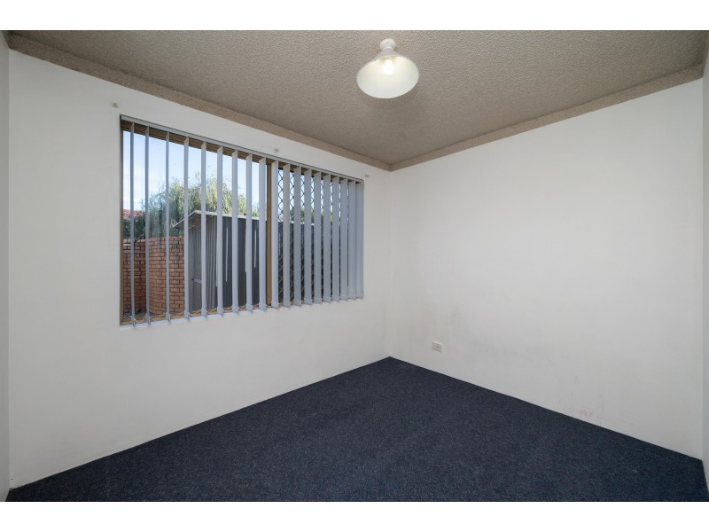 4/2 Mitchell Street, Bentley WA 6102