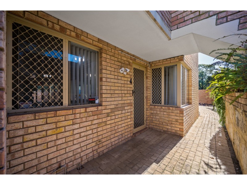 4/2 Mitchell Street, Bentley WA 6102